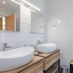 Cubic * Pula